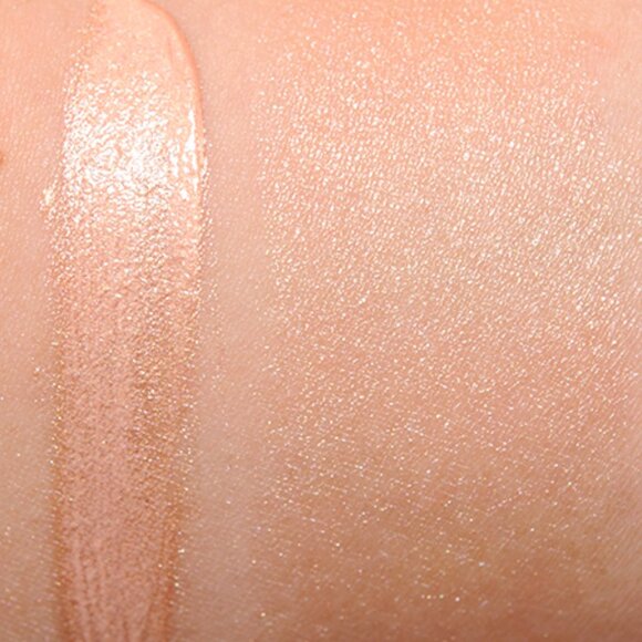 Becca Cosmetics: Glow On The Glow Kit - Opal - Picture 14 of 16